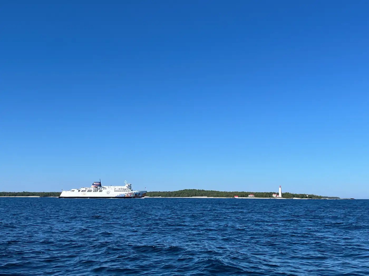 Chicheemaun Cove Island Lighthouse